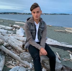 Meet your Posher, Tristan